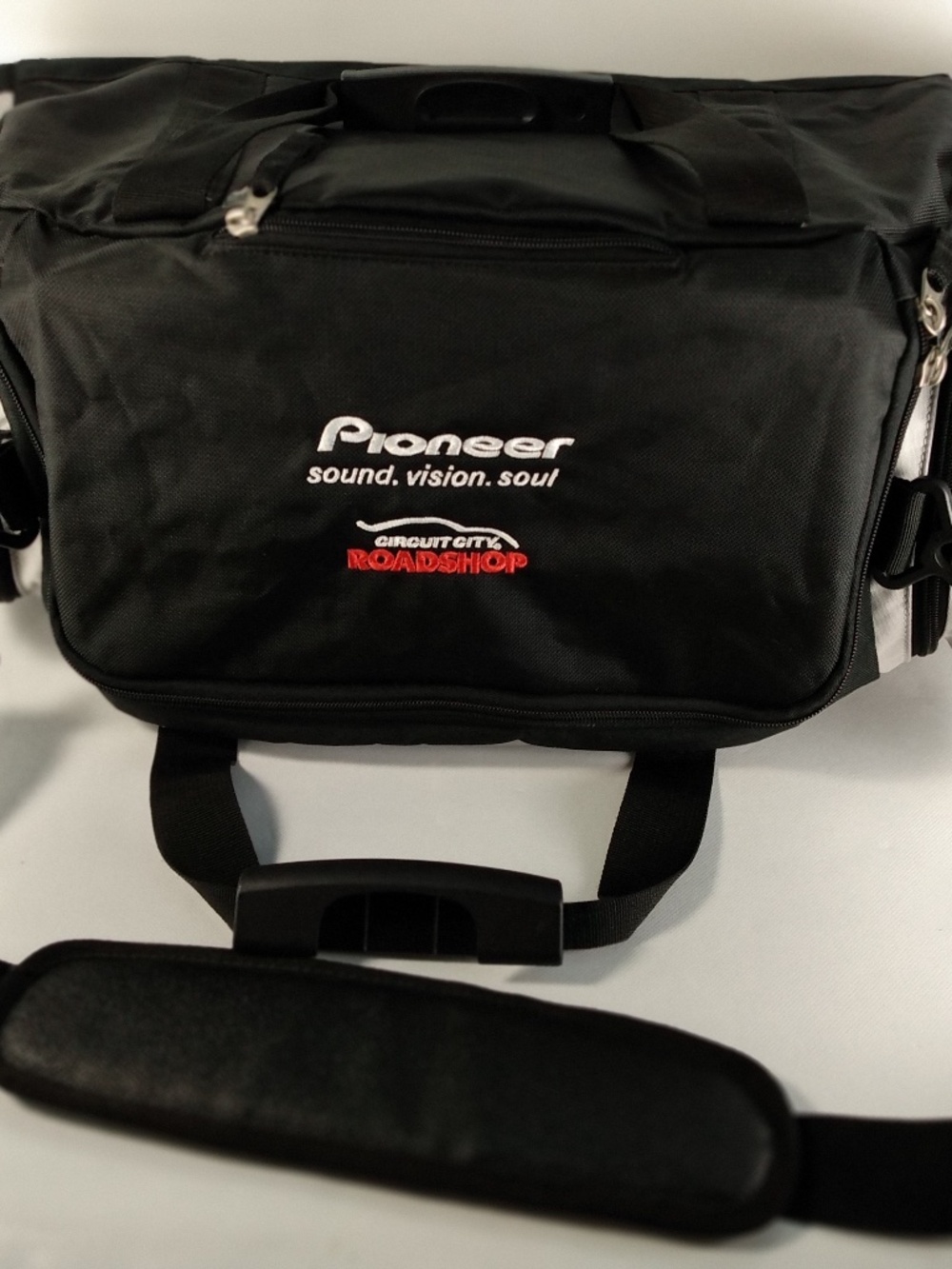 RARE OGIO Pioneer Circuit City Roadshop Duffel Gym Bag
